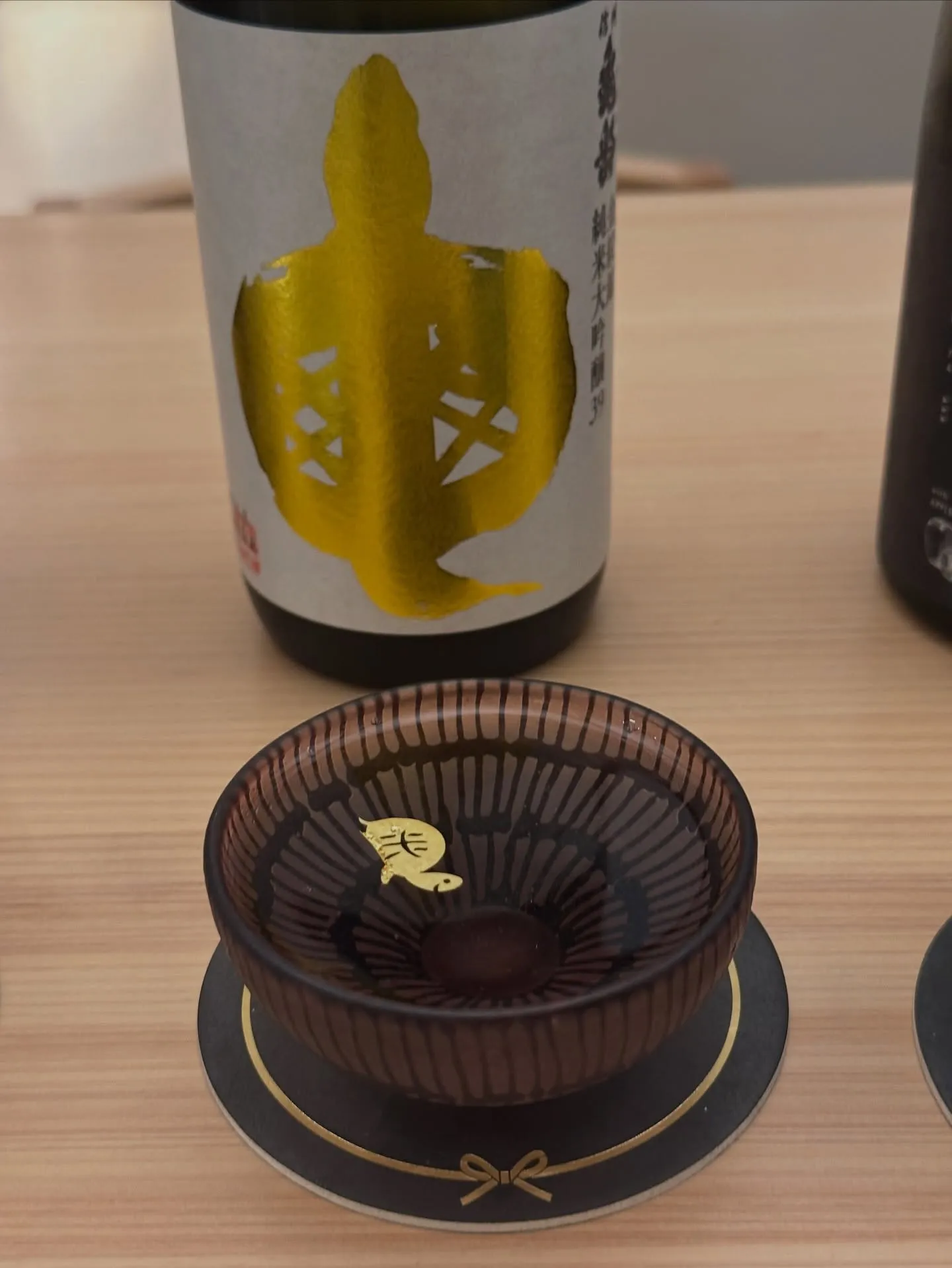 季節の日本酒を、作家さんの酒器で。