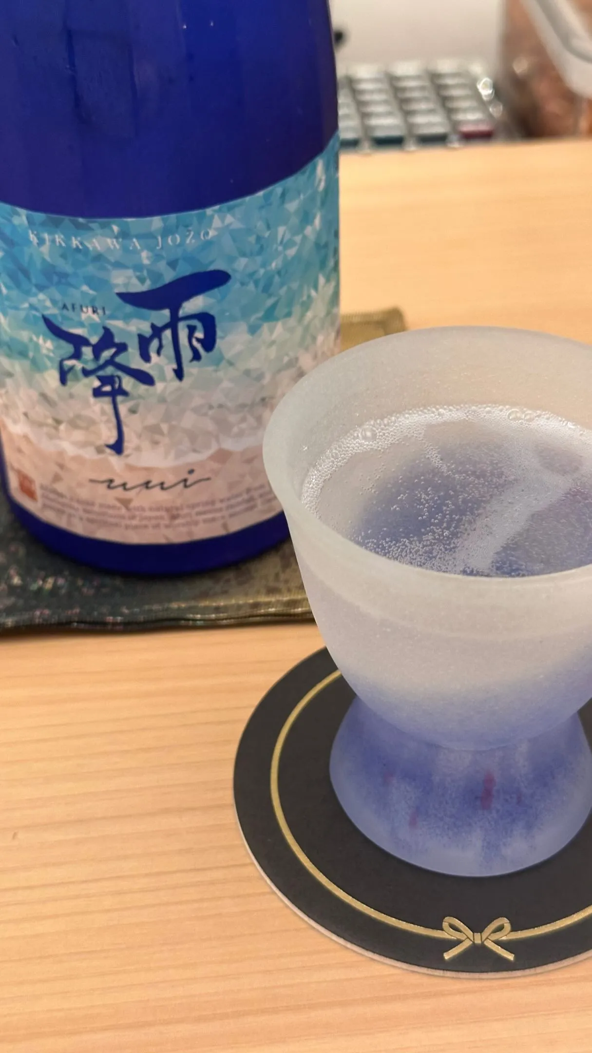 季節の日本酒を、作家さんの酒器で。